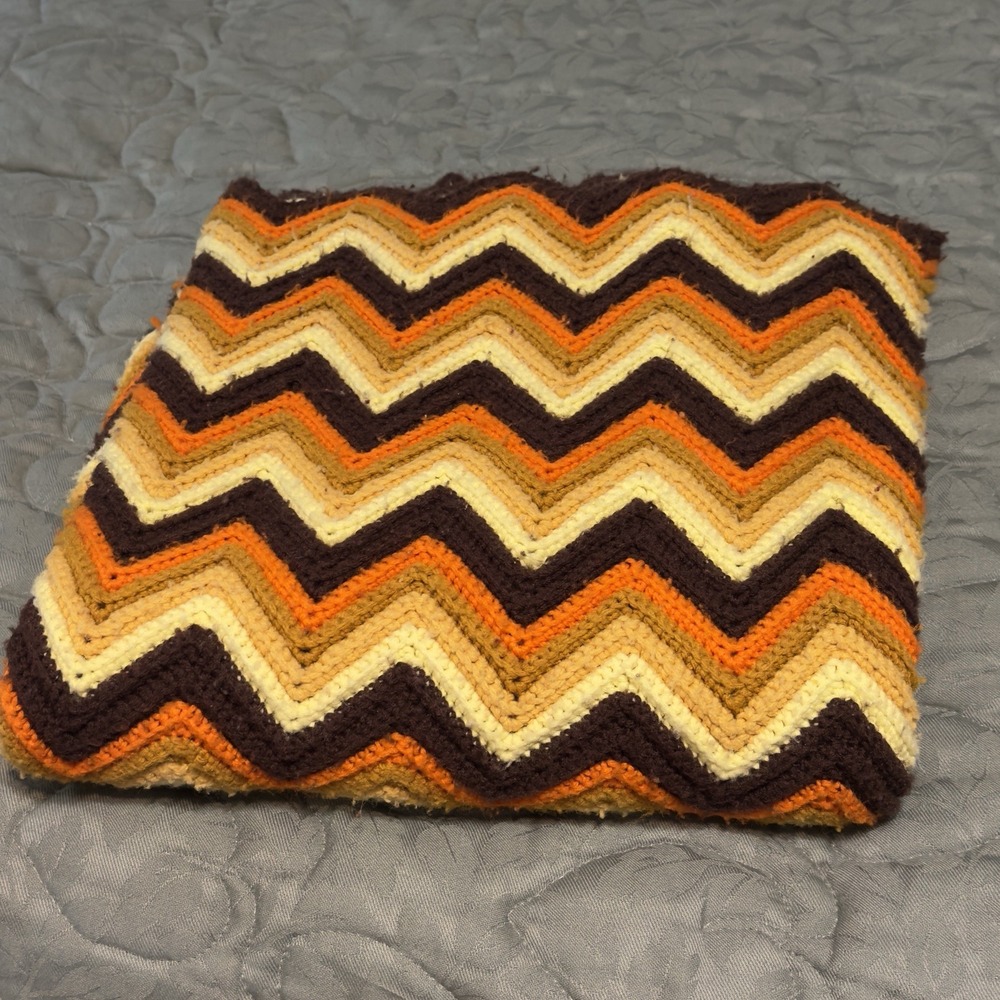 VTG Handmade Afghan Throw Blanket Zigzag Chevron Crochet Halloween Pumpkin Fall